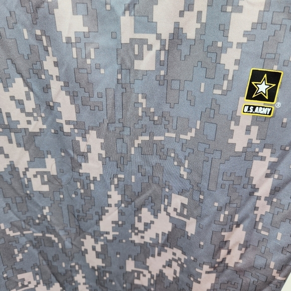 Army Camo Athletic T Shirt - Picture 3 of 6